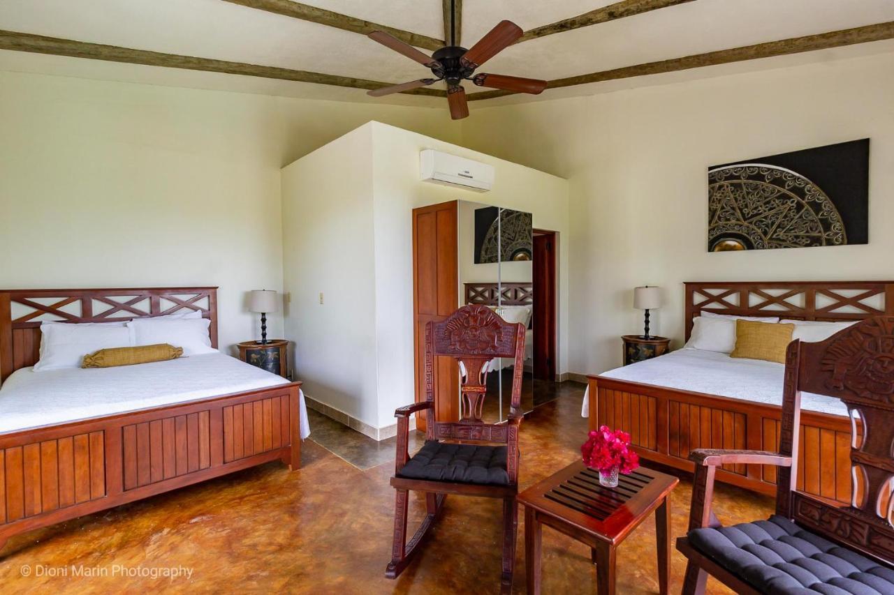 Almond Tree Hotel Resort Corozal Ngoại thất bức ảnh