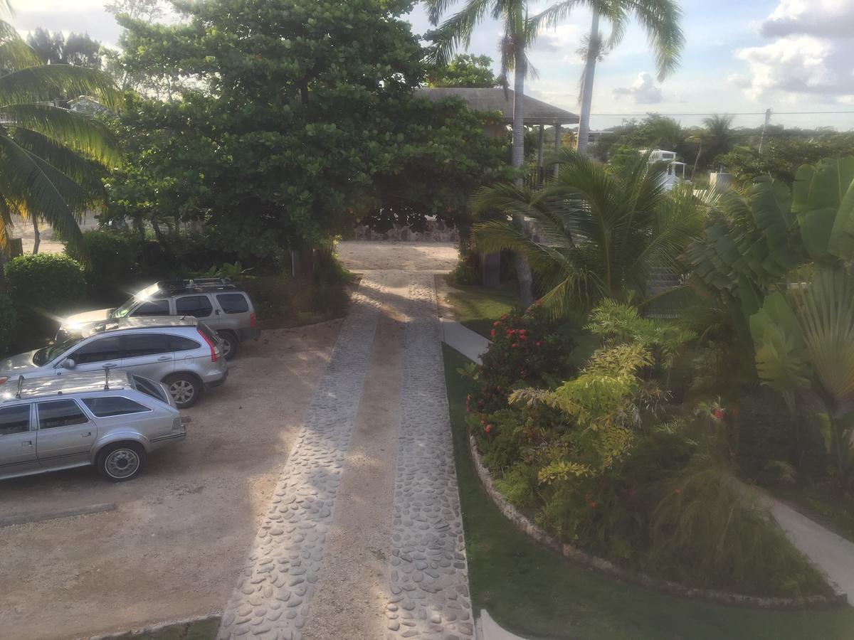 Almond Tree Hotel Resort Corozal Ngoại thất bức ảnh