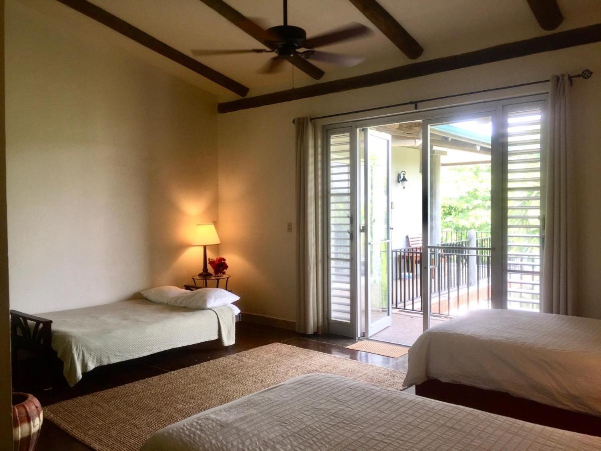 Almond Tree Hotel Resort Corozal Ngoại thất bức ảnh