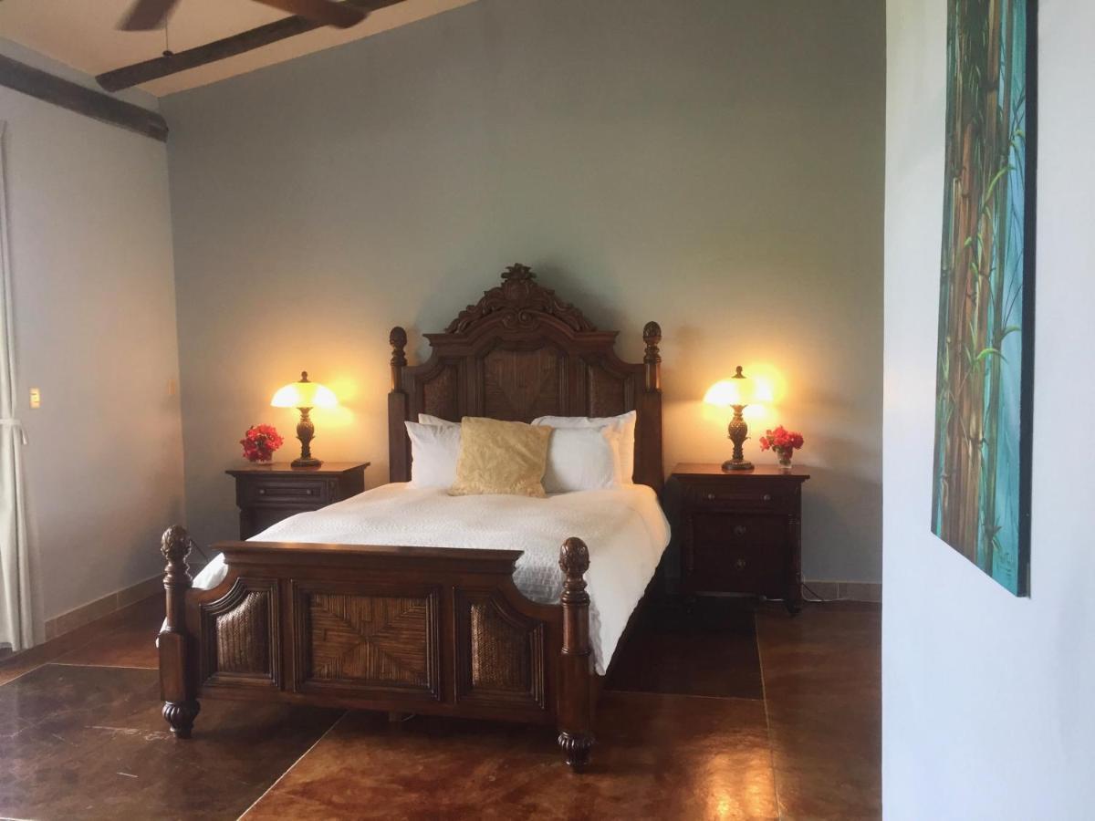 Almond Tree Hotel Resort Corozal Ngoại thất bức ảnh